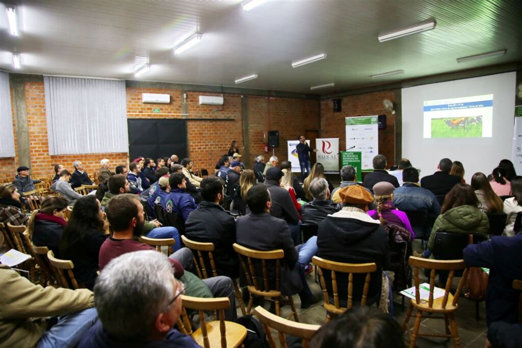 Evento em Santa Maria discutiu maneiras de proteger o patrimônio rural