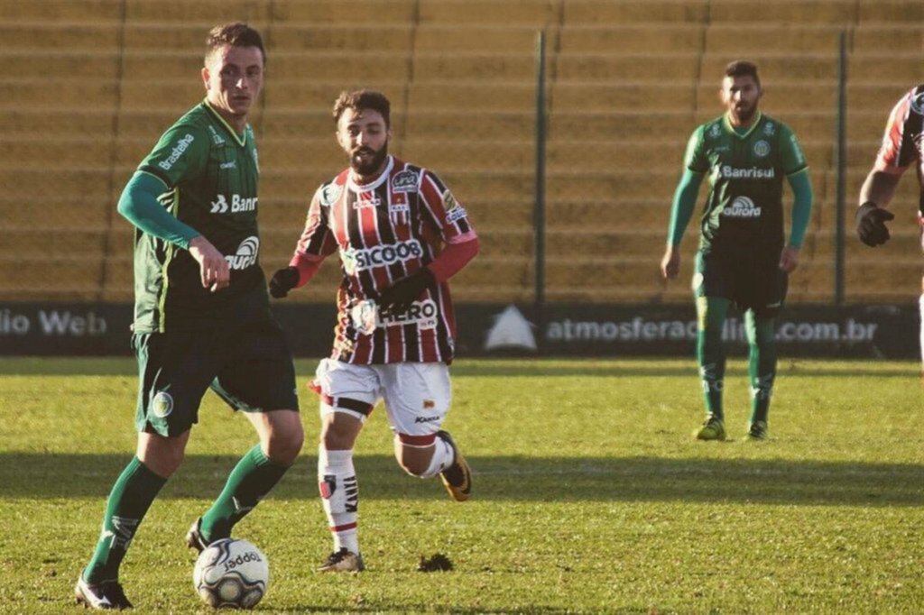 São Gabriel confirma mais um zagueiro e um meia para a disputa da Divisão de Acesso