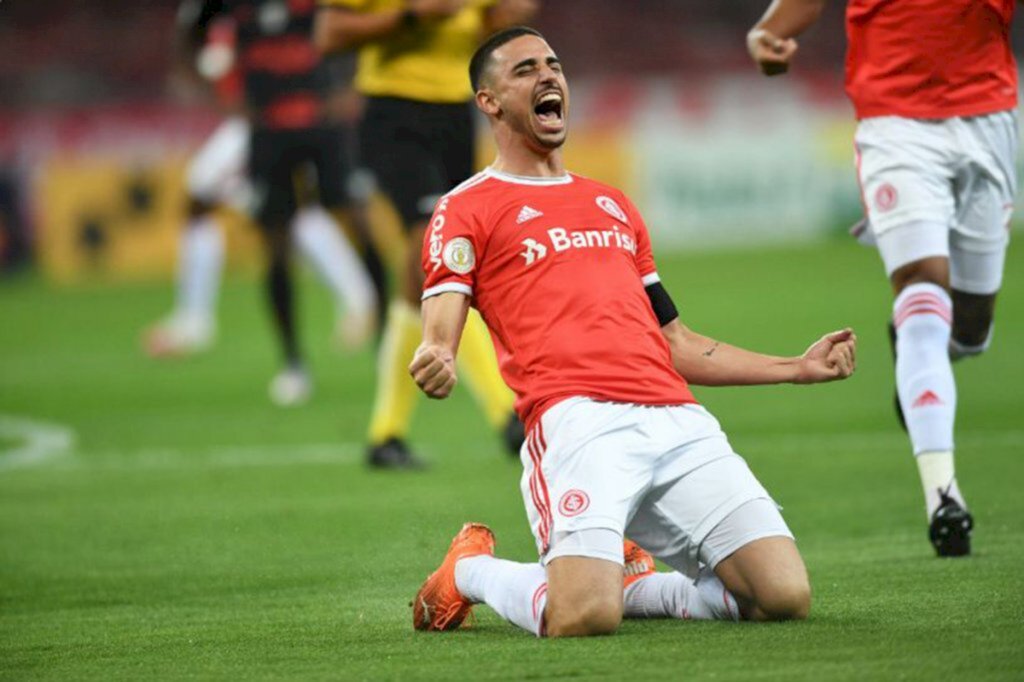 Thiago Galhardo fica no Inter até o fim do Brasileirão