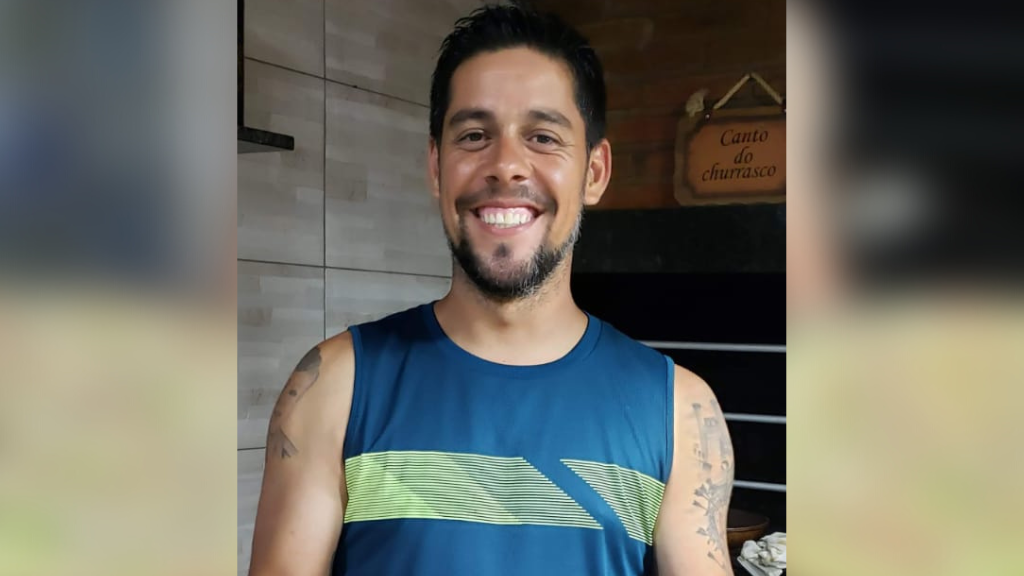 título imagem Homem morto a facadas na casa de ex-companheira era apaixonado por esportes e deixa dois filhos