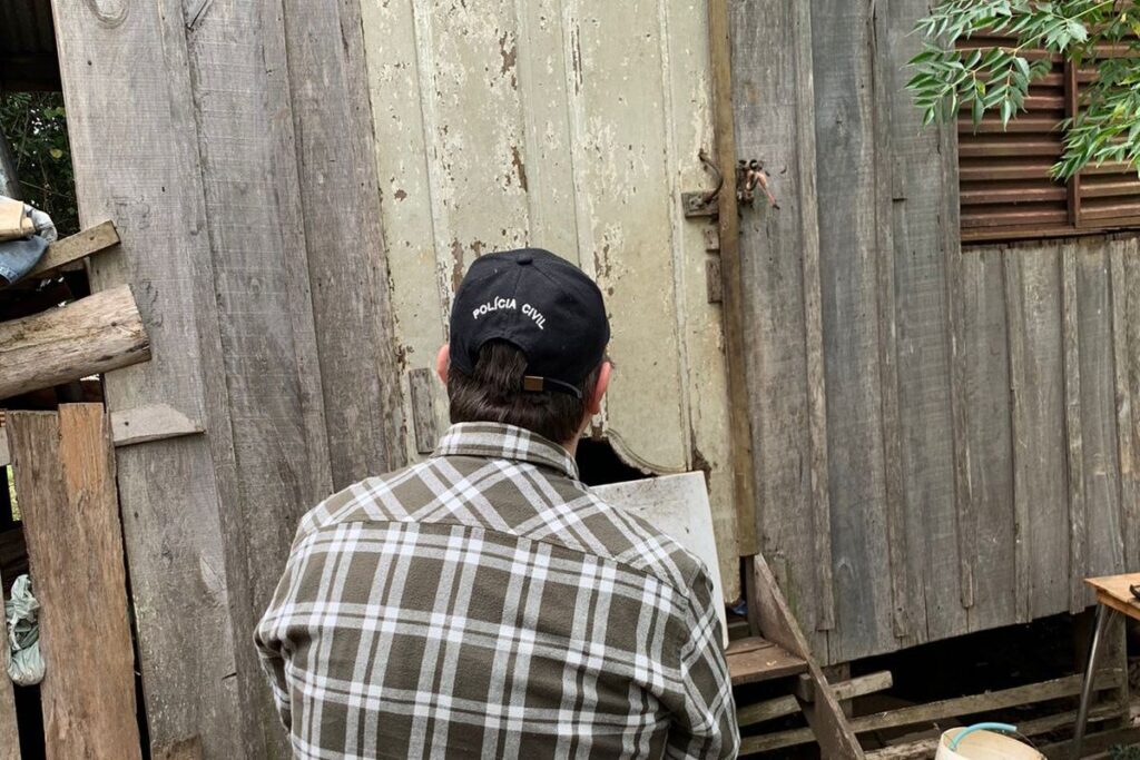título imagem Homem é morto a facada dentro de casa em Júlio de Castilhos