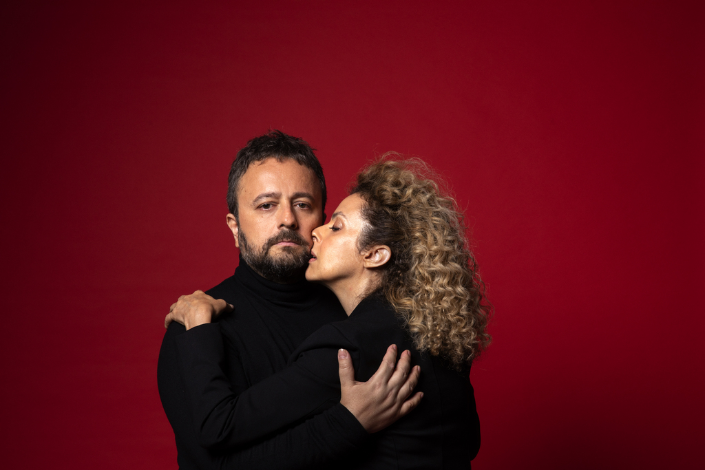 Duo traz um Chico Buarque pop
ao Theatro Treze de Maio
