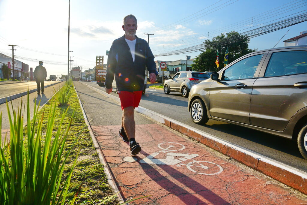 Startup oferece recompensa para quem trocar o carro pelo ônibus, bicicleta ou andar a pé