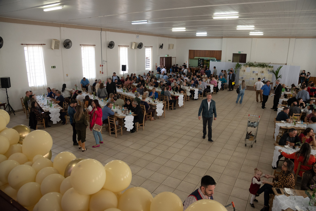 Bastidores: Caminhando pelo mundo, #bizu e Conexão Empresarial na coluna de Maristela Moura
