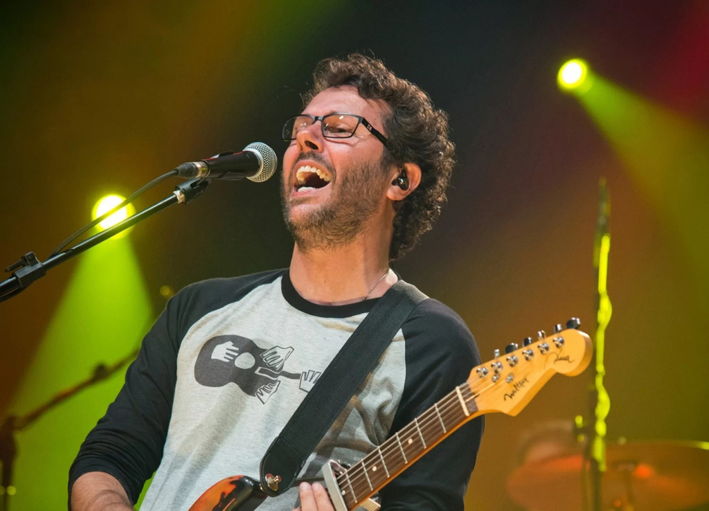 Duca Leindecker no Livro Livre é destaque da programação do primeiro fim de semana da Feira do Livro