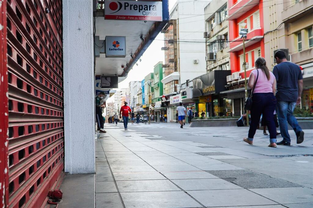 Confira o que abre e o que fecha no feriado do Dia do Trabalhador