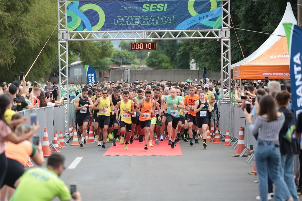 Corrida do Sesi reuniu cerca de 850 atletas em Santa Maria no feriado desta segunda-feira