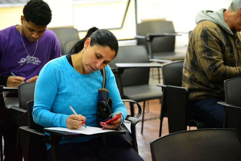 título imagem Mais de 500 pessoas buscaram vaga de trabalho no Feirão de Empregos de Santa Maria