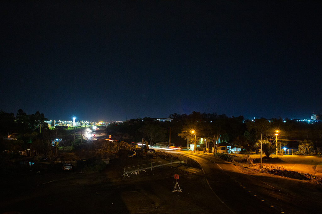 título imagem “Não me entra na cabeça como podem deixar uma rodovia tão importante daquela maneira”, diz morador sobre falta de iluminação e sinalização na Travessia Urbana