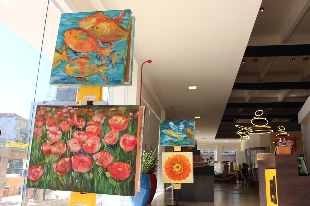 Fotos: Marina Machiavelli - As 58 obras estão expostas no showroom da Construtora Jobim