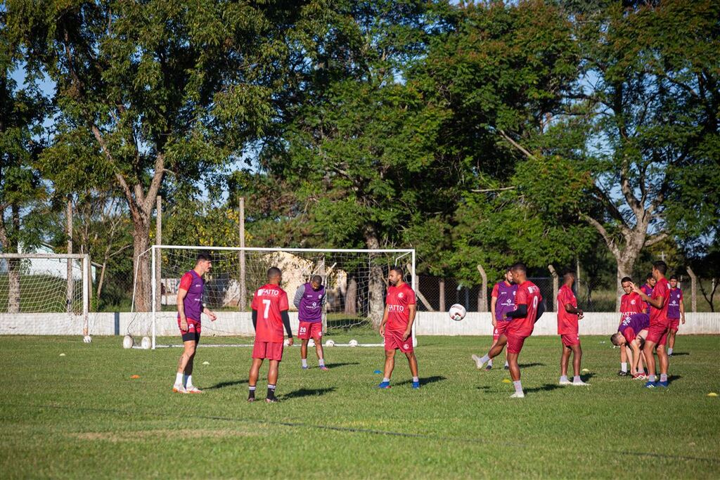 Técnico Ben-Hur Pereira encaminha time para duelar contra o Santa Cruz
