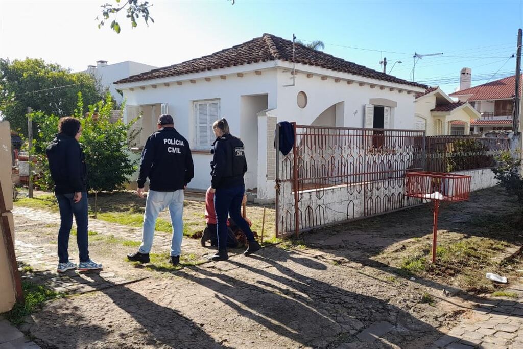Homem encontrado caído em obra e com ferimento na cabeça morre a caminho do hospital