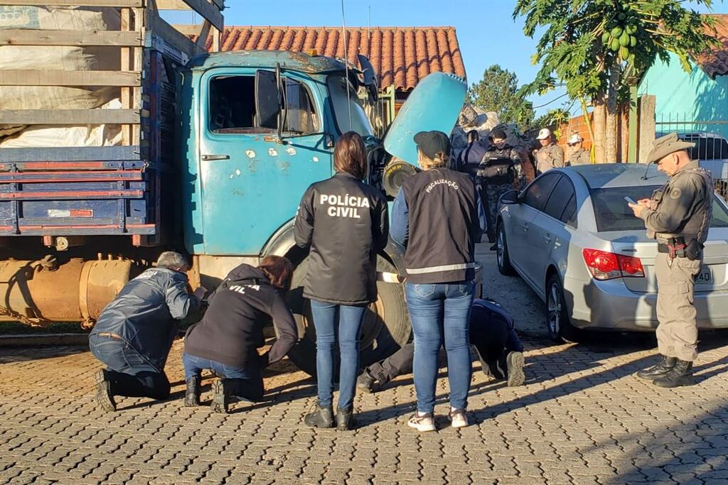 Seis estabelecimentos são notificados durante operação de fiscalização e combate ao furto e roubo de telefones