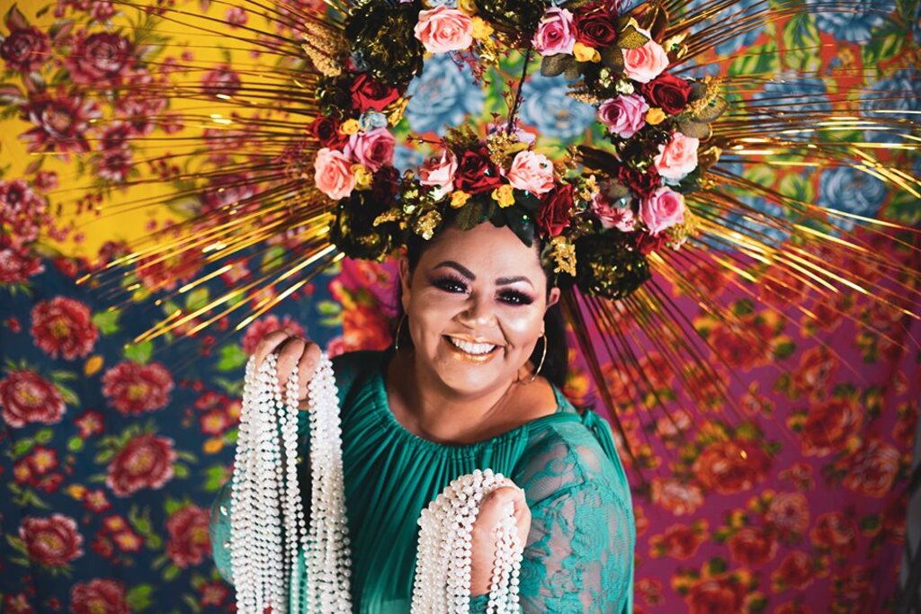 título imagem Prefeitura vai criar festival de música em homenagem à cantora Deborah Rosa