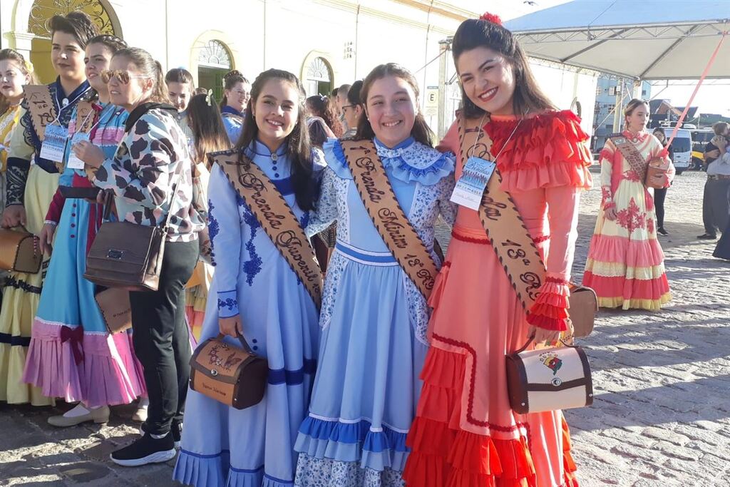 Três prendas da região concorrem na 52ª Ciranda Cultural de Prendas com o sonho de representar o Estado