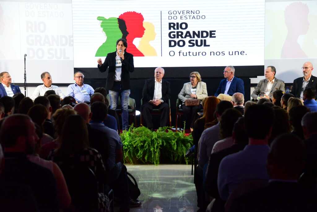 título imagem Plano diretor do turismo no Estado é debatido em conferência na região