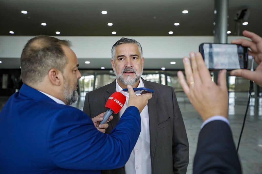 título imagem Minha Casa, Minha Vida terá o crédito ampliado para a classe média, afirma Pimenta em entrevista exclusiva ao Grupo Diário