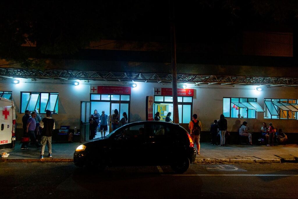 Procura de pacientes dispara e superlota unidades de saúde em Santa Maria