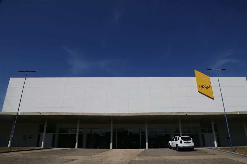 Evento na UFSM tem mais de 500 inscritos e vai debater sobre a Educação Básica