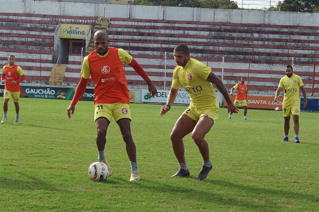 título imagem Inter-SM: reunião online com a FGF e julgamento do atacante Jarro ocorrem nesta terça