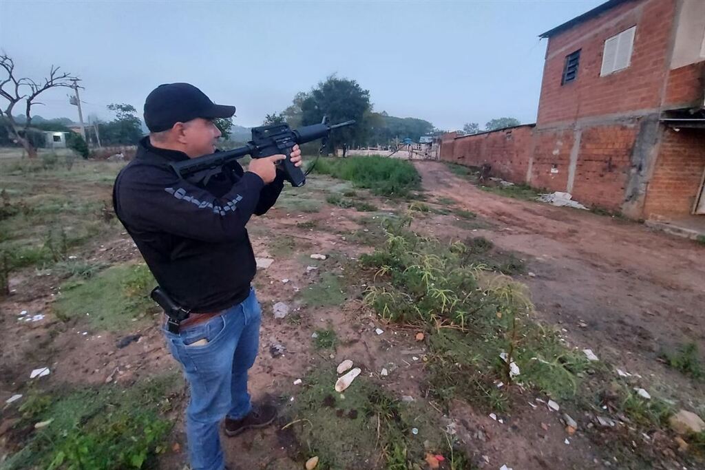 Polícia Civil cumpre mandados em operação de combate a homicídios
