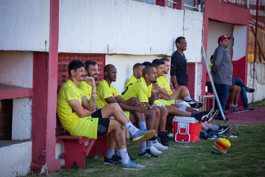 Inter-SM retoma treinos enquanto dirigentes participam de congresso da Copinha