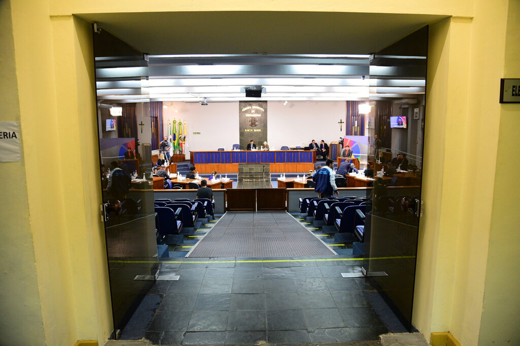 Projeto para divulgar escala de médicos nas unidades de saúde é rejeitado na Câmara de Santa Maria