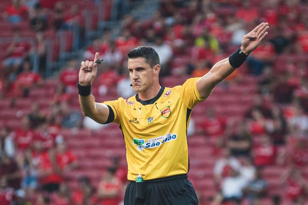 Árbitro formado em Santa Maria é eleito o melhor do Campeonato Gaúcho