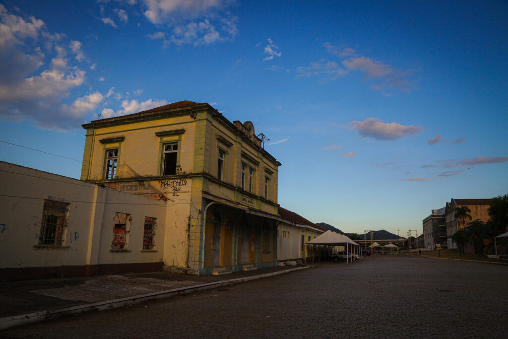Calourada Segura 2023: veja horários de shows e ônibus para o evento