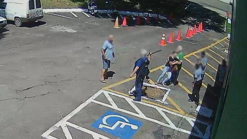 Câmeras do Ciosp mostram tentativa de feminicídio no Centro Desportivo Municipal Farrezão; assista