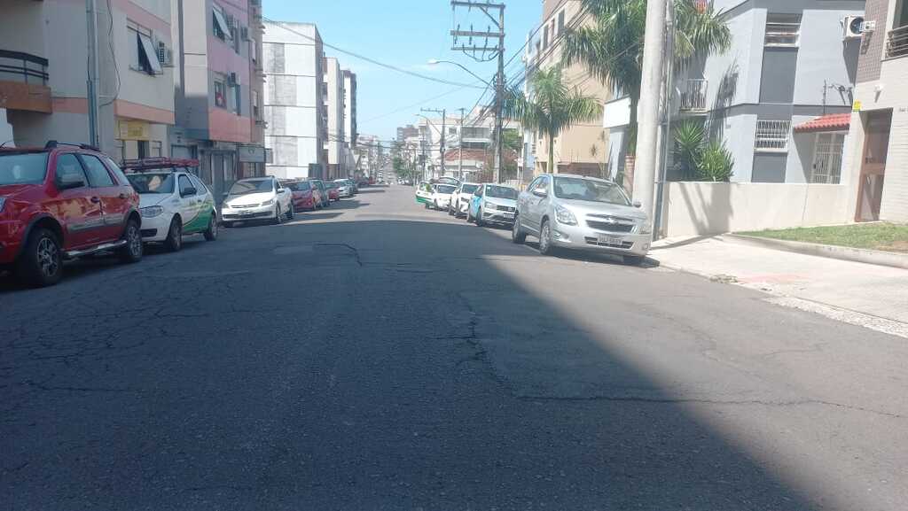 Homem é preso após arrombar carro e furtar bateria no centro de Santa Maria