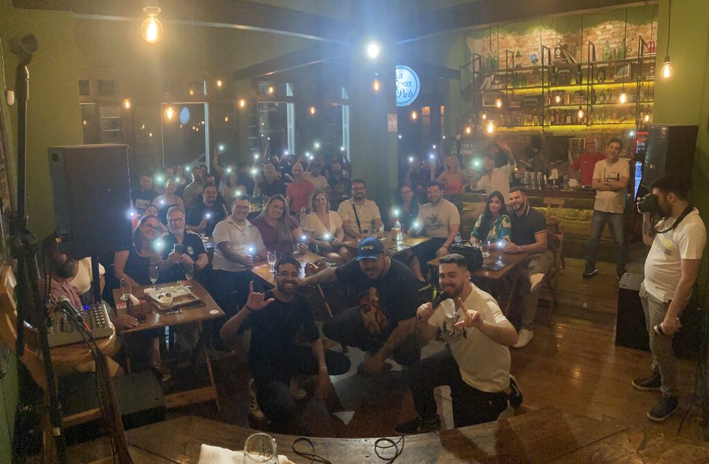 Show de stand-up “Comedy School Night” chega à quinta edição em Santa Maria