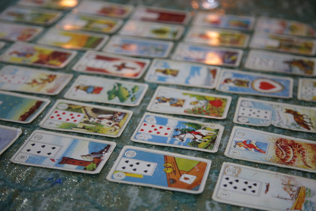 Quais são as previsões em 2023 para a economia, política, relacionamentos e saúde