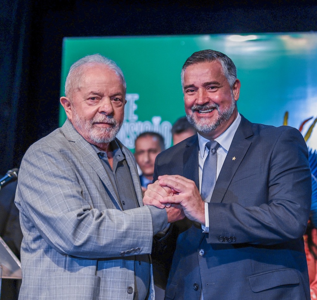 “A comunicação institucional deve ser de prestação de serviços longe do ambiente de intolerância e de ódio que contaminou o país”, diz Pimenta