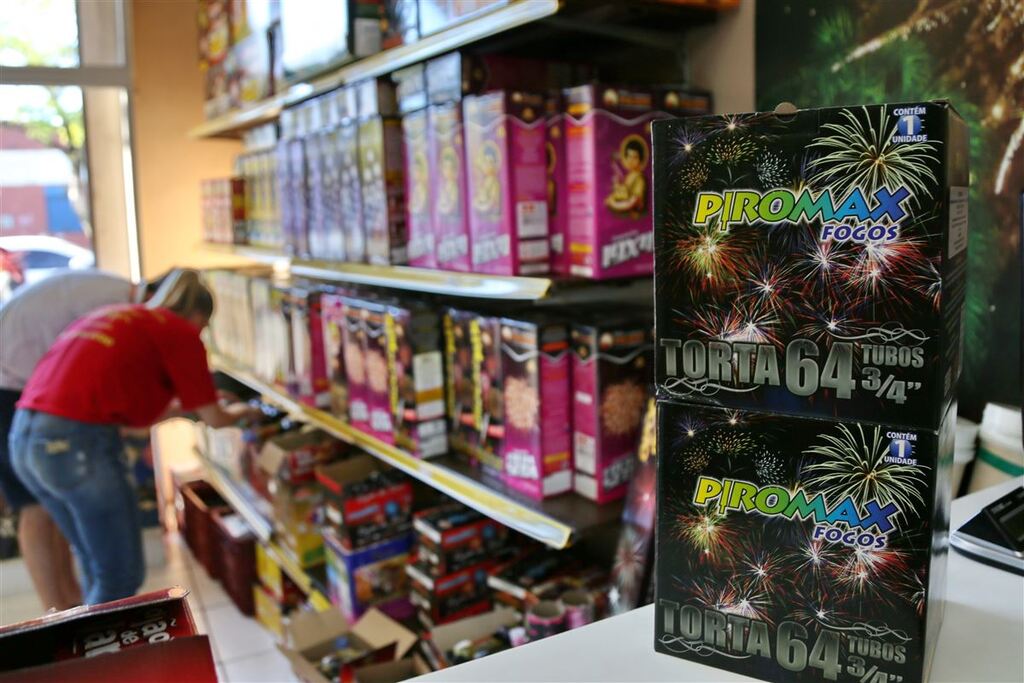 Em 3 anos, lei que proíbe fogos de artifício com barulho aplica apenas uma multa