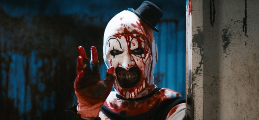 “Terrifier 2”: terror com palhaço assassino que causou náuseas e desmaios no público estreia nos cinemas de Santa Maria