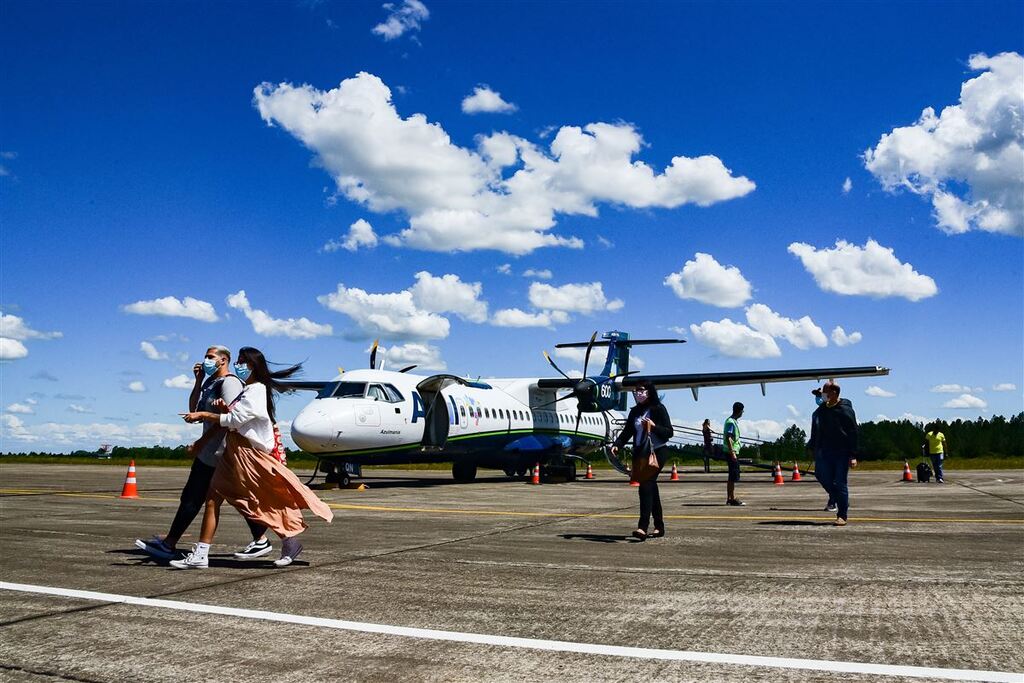 Santa Maria volta a ter voo direto para Florianópolis; viagem inaugural foi nesta terça