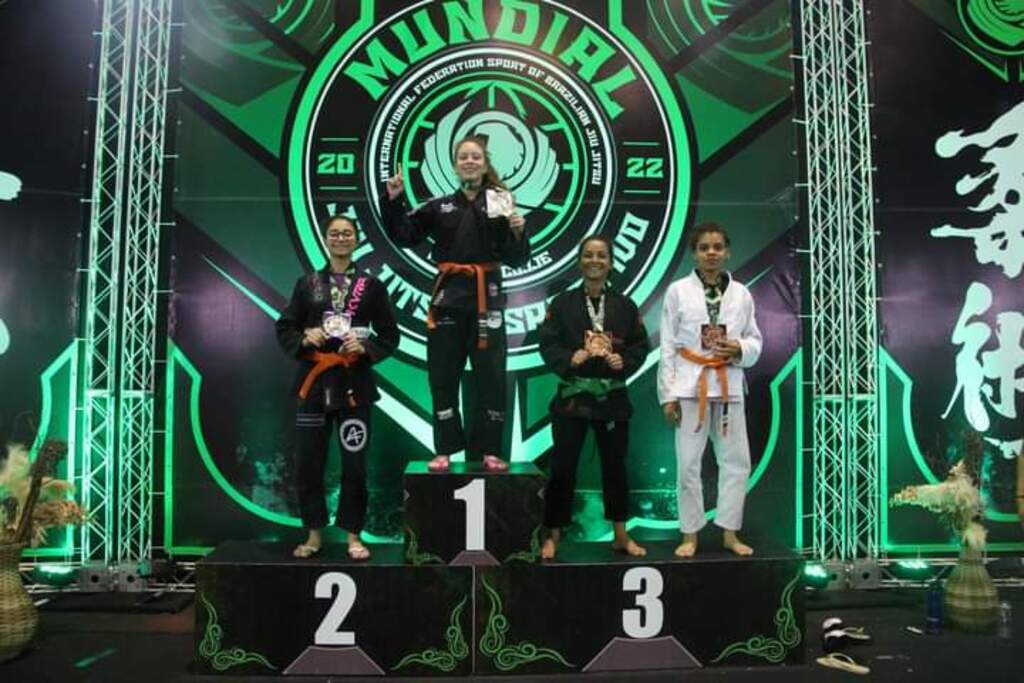 Atleta sub-15 é campeã mundial de Jiu-Jitsu em São Paulo