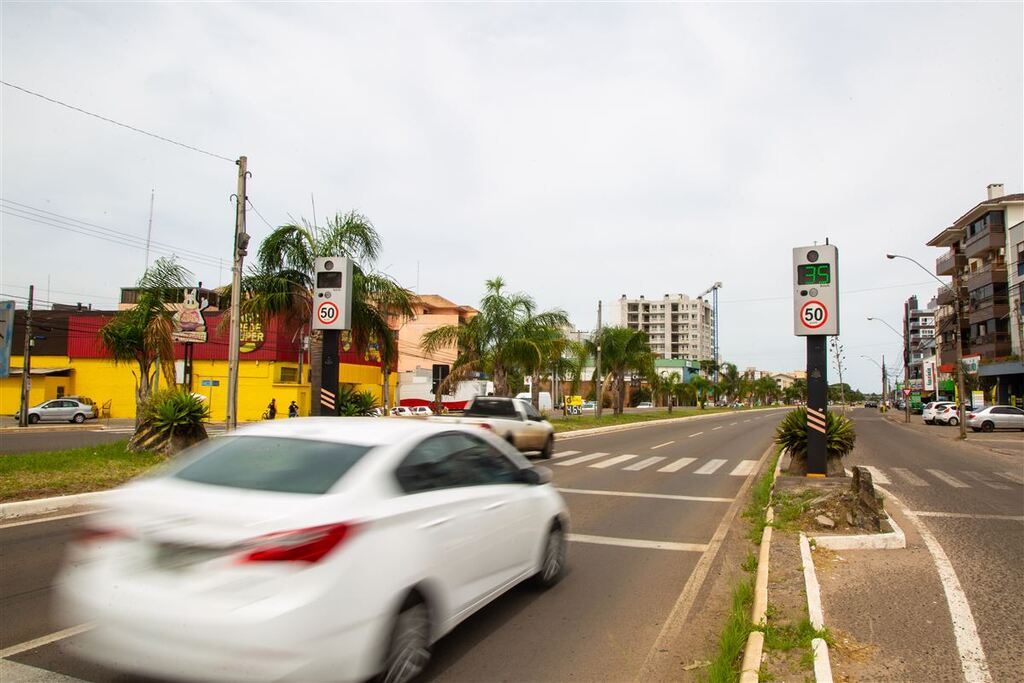 Lombadas eletrônicas da Faixa Velha e outras rodovias deixam de multar
