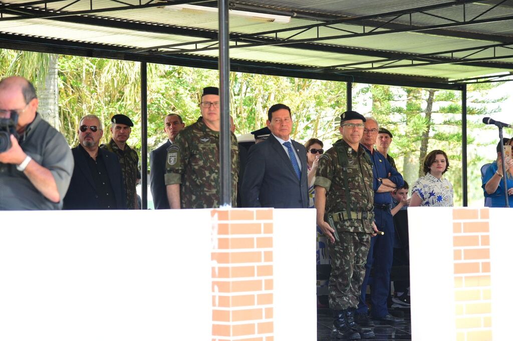 Vice-presidente Mourão visita Santa Maria para troca de comando do 29° BIB