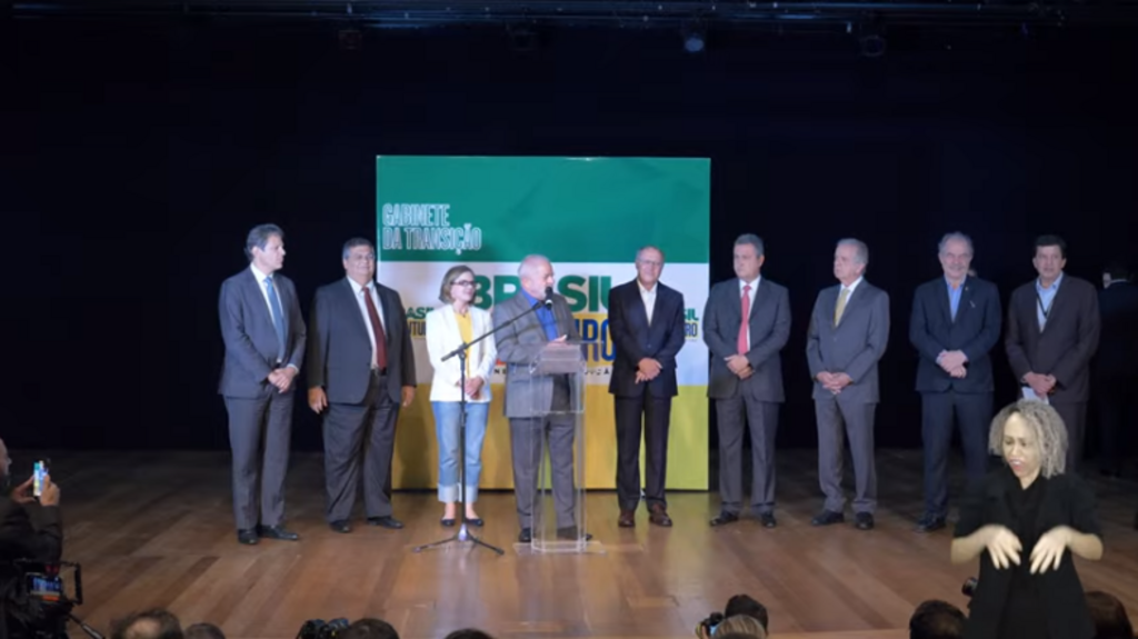 Lula anuncia cinco ministros para novo mandato. Veja os nomes