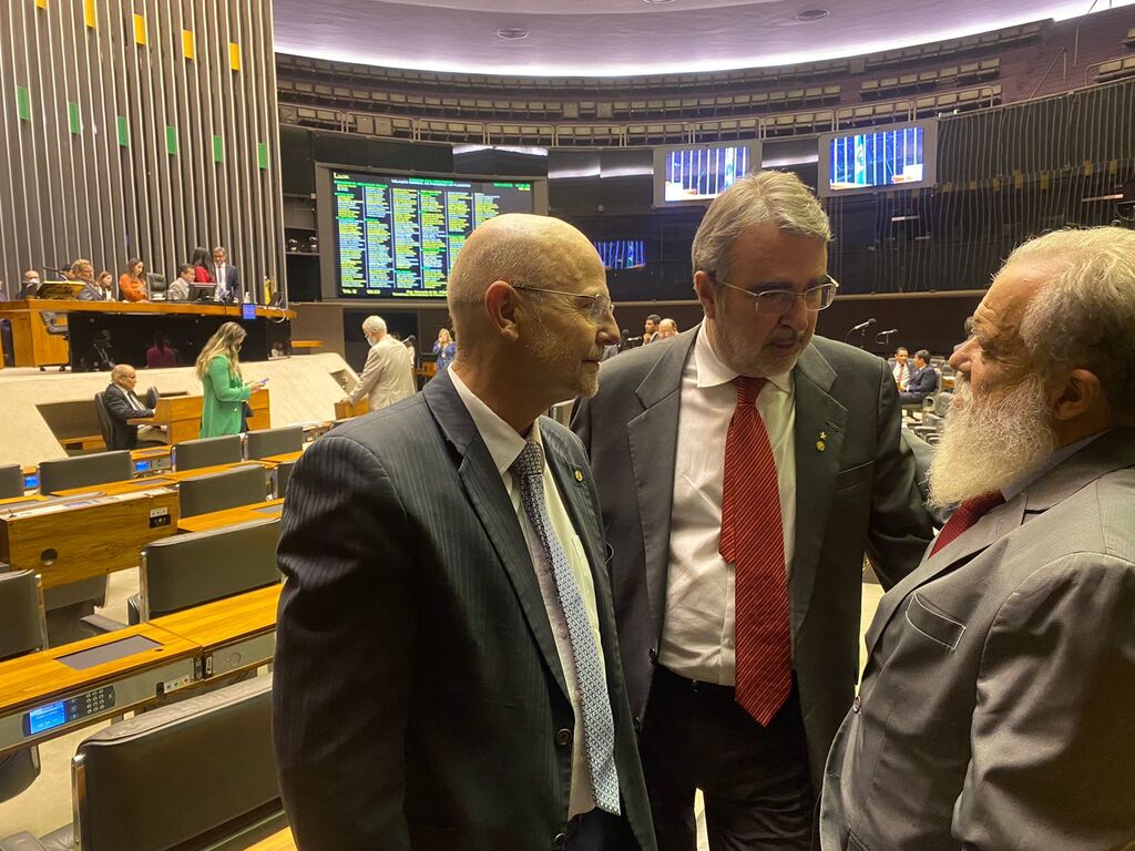 Prefeito de São Sepé articula com Bancada Gaúcha a chegada de emendas coletivas