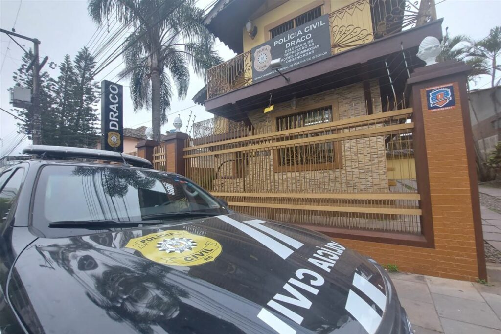 Jovem tem carro roubado ao fazer entrega de lanches em Camobi