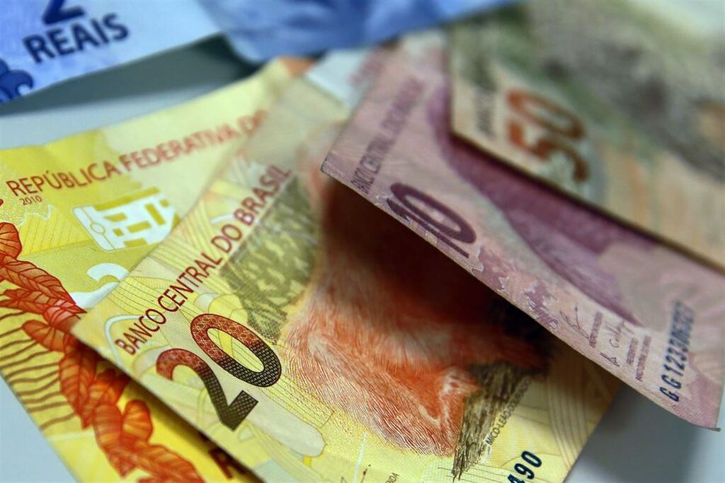 Governo do Estado encaminha proposta de reajuste do salário mínimo regional