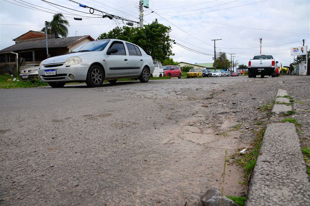 Mais três vias devem ser asfaltadas com recursos do Finisa 2