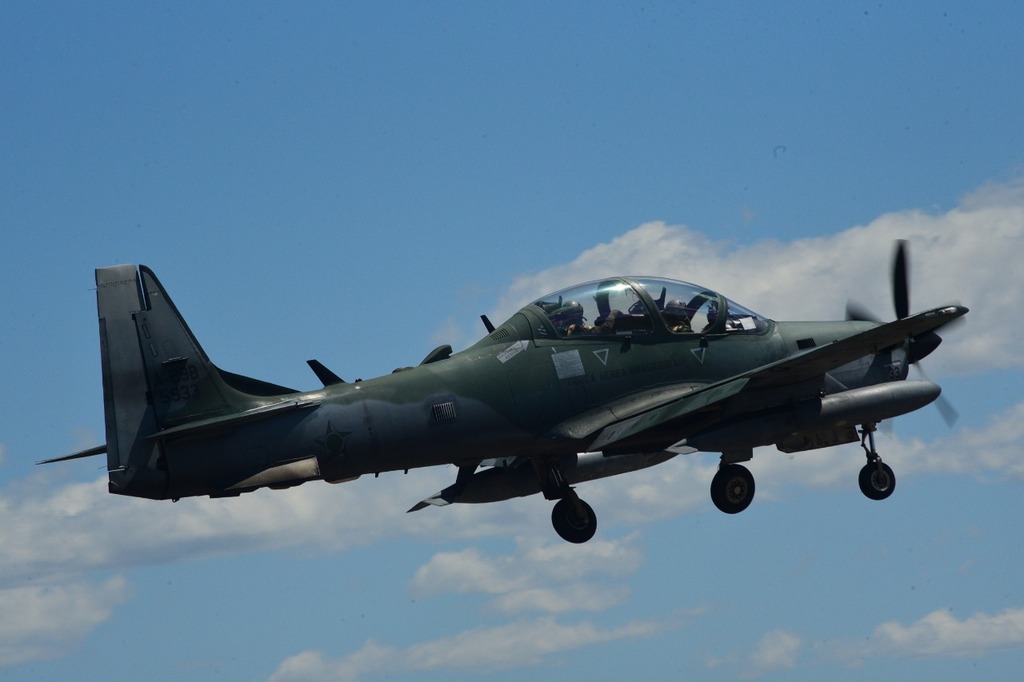 Militares das Forças Armadas participam de simulação de combate nas bases aéreas de Santa Maria e Canoas