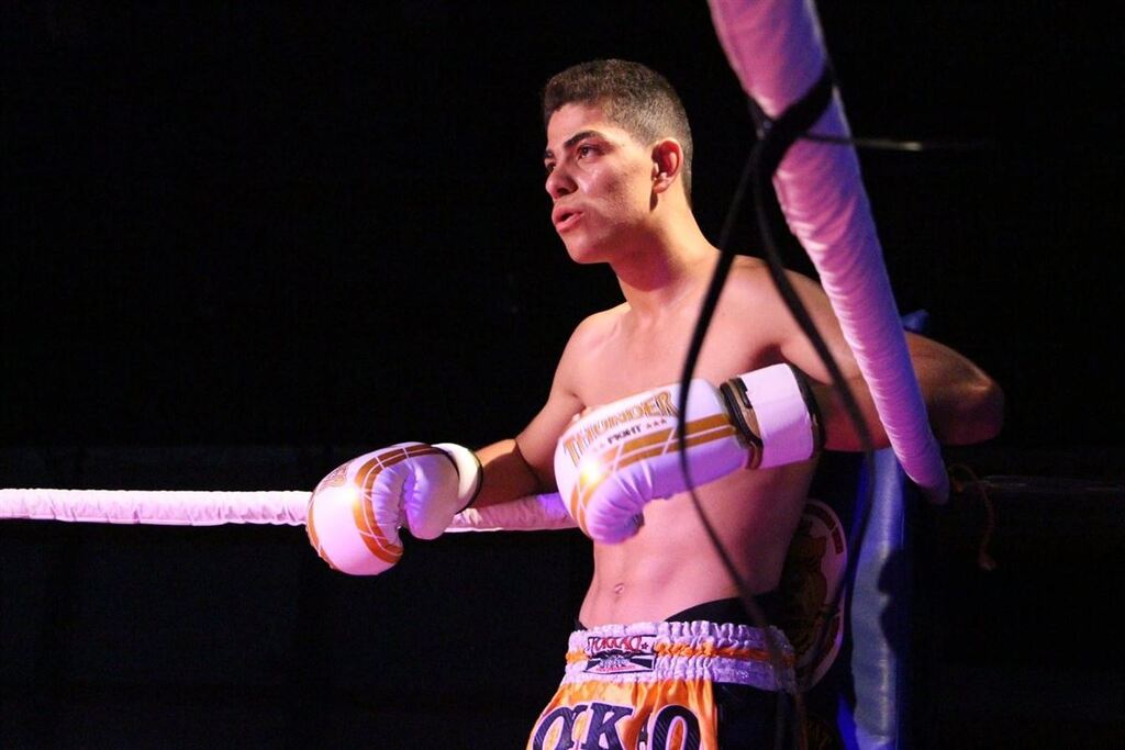 Atleta santa-mariense de muay thai pede contribuição para custos com viagem