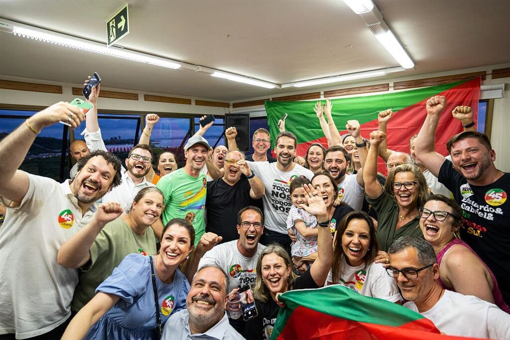 Leite agradece apoiadores e voto crítico do PT em pronunciamento após a vitória