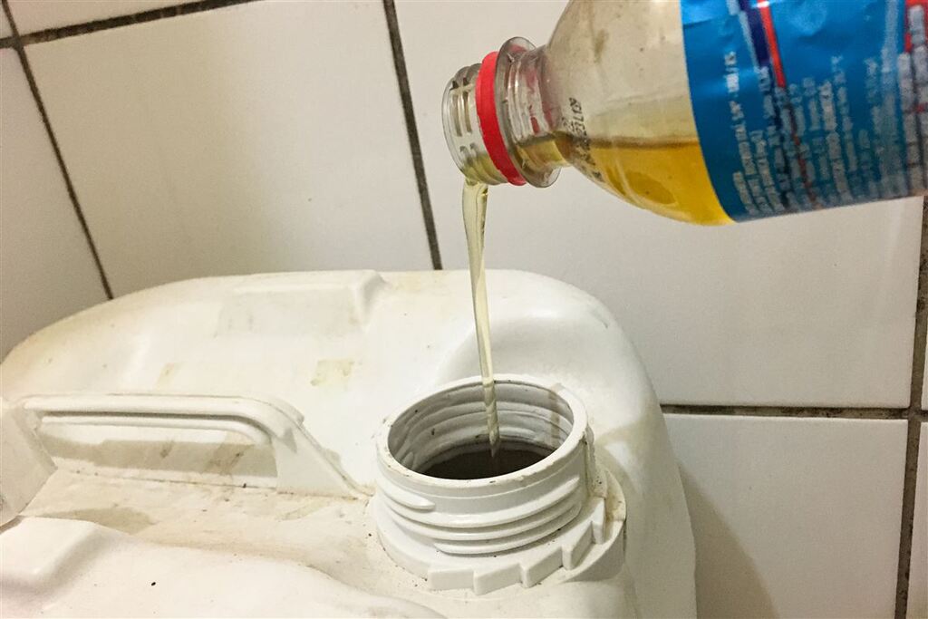 Escolas Municipais e Estaduais recebem ecopontos para  recolhimento de óleo de cozinha. Saiba onde descartar