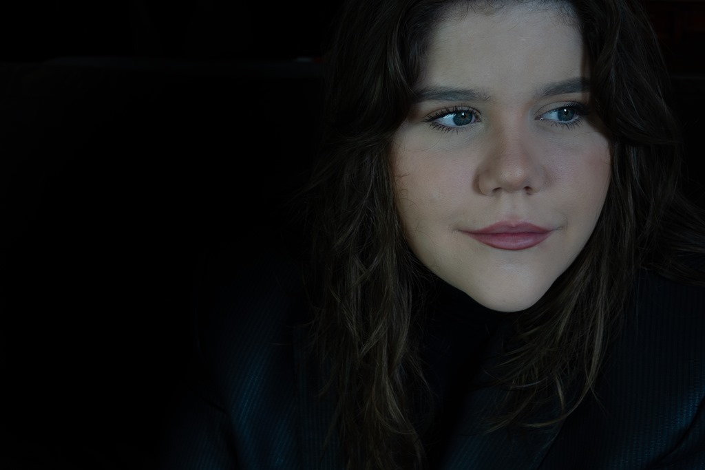 Cantora santa-mariense lança versão do clássico “I Put a Spell on You” nas plataformas de streaming